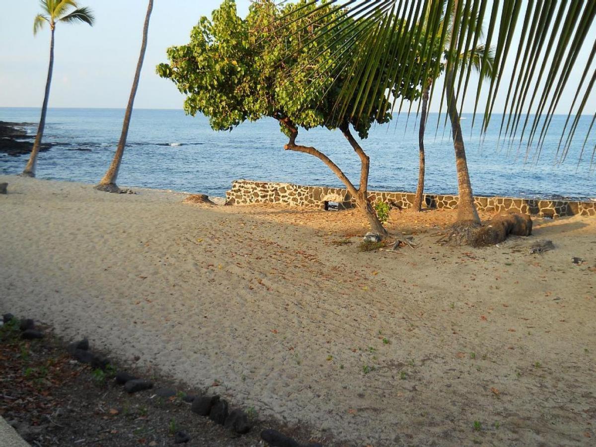 Oceanfront Paradise With Private Lanai Overlooking Kailua Bay Exterior photo